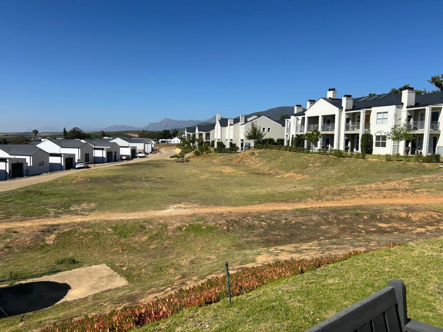 2 Bedroom Flat for Sale - Western Cape