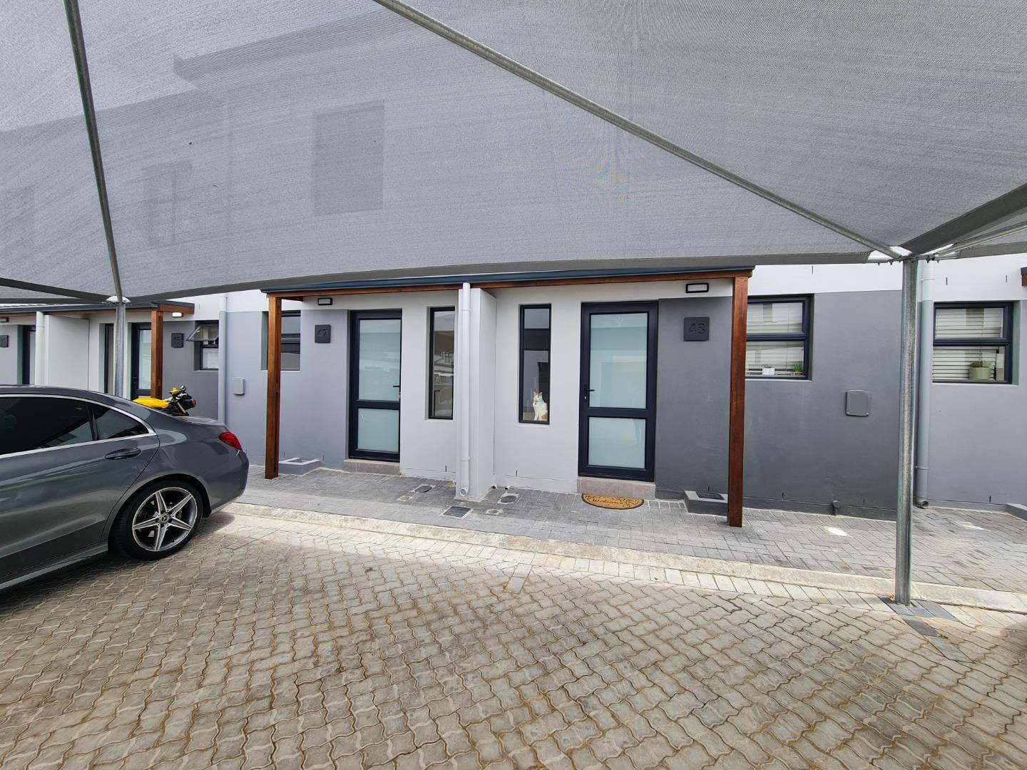 2 Bedroom Townhouse for Sale - Western Cape