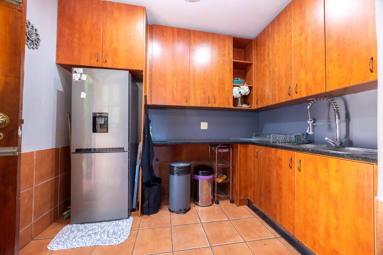 765605__MAY6795.jpg