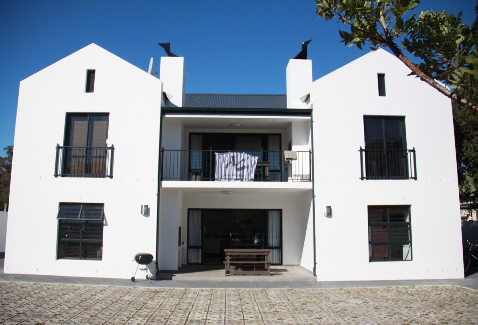 756705_Merriman-exterior3.jpg