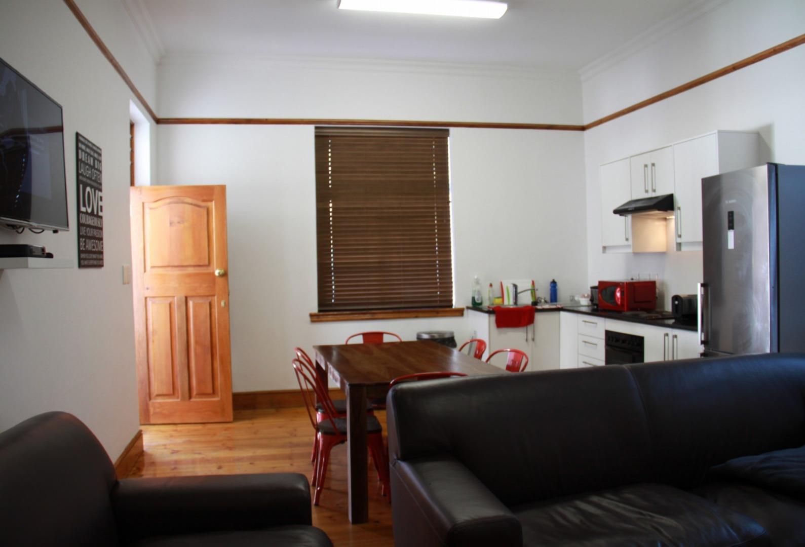 756705_Merriman_communal.jpg