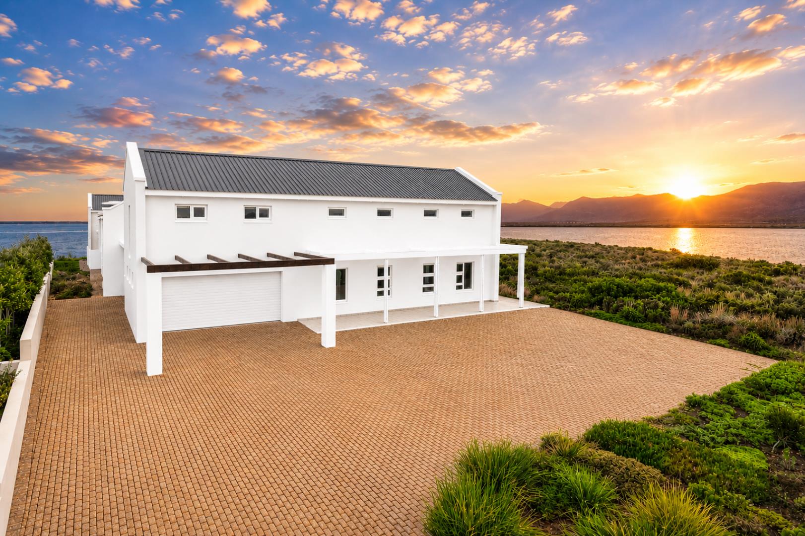 5 Bedroom House for Sale - Western Cape