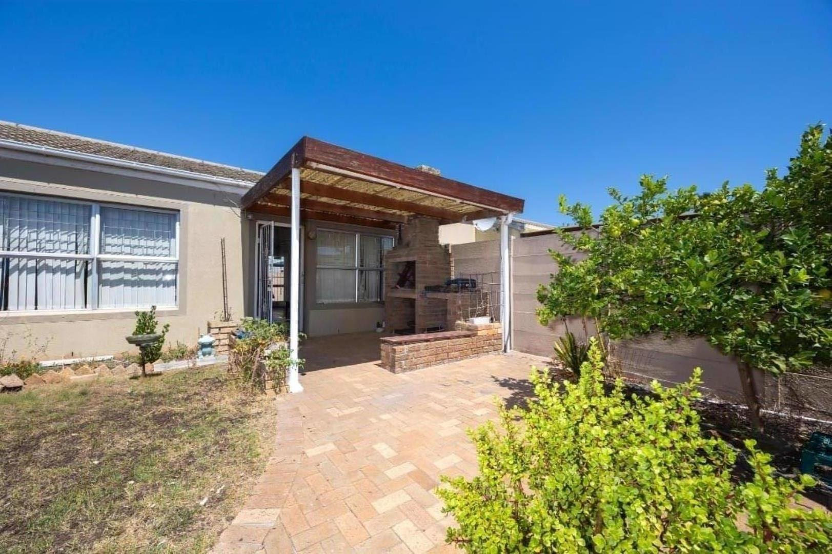 2 Bedroom House for Sale - Western Cape