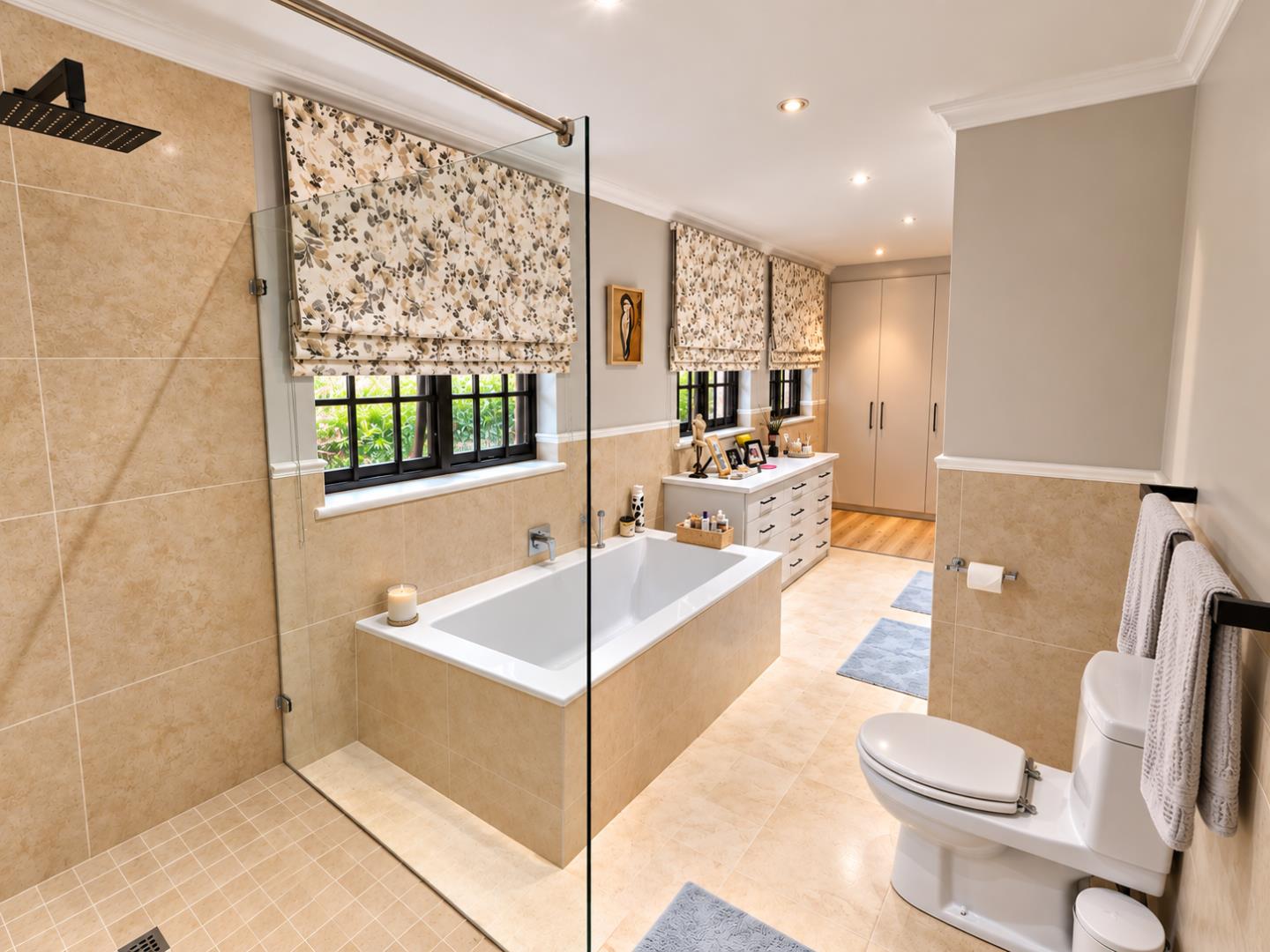 769572_Elegant_Neutral_Bathroom_Retreat.png